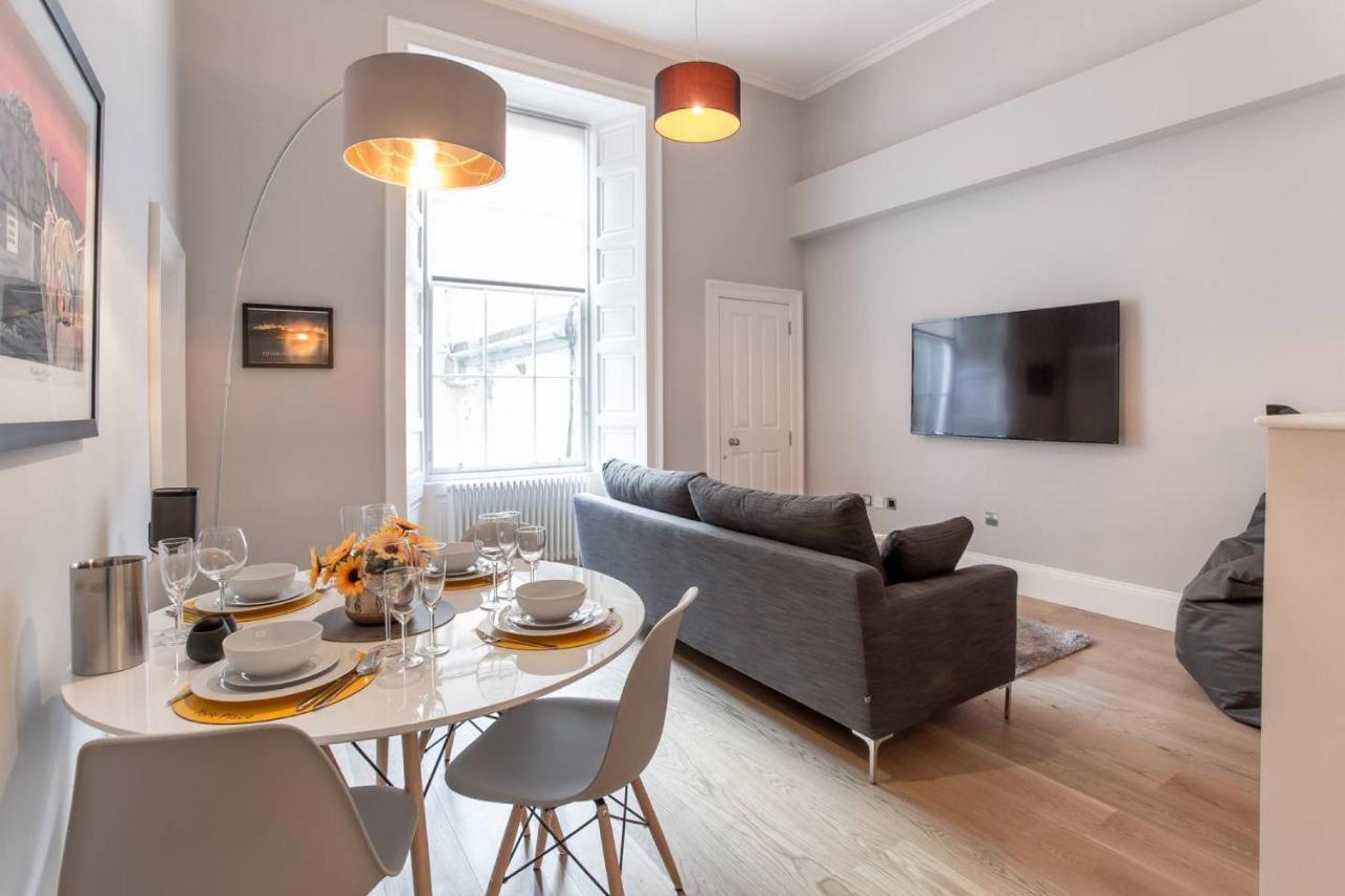 Altido Stylish 1-Bed Flat In The Heart Of New Town Edimburgo Exterior foto